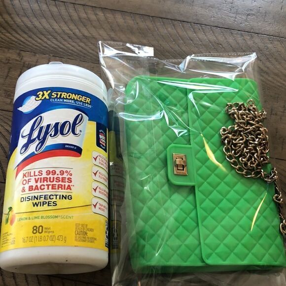 Up cycled ♻️ Neon Green Quilt Look 👀 Purse Gold front clasp reused plastic♻️ - Picture 6 of 17
